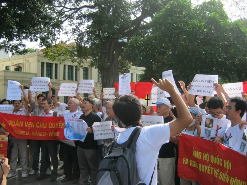 biểu tình 17/07