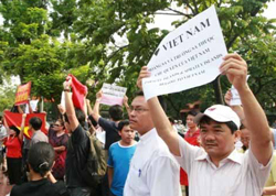 biểu tình 17/07