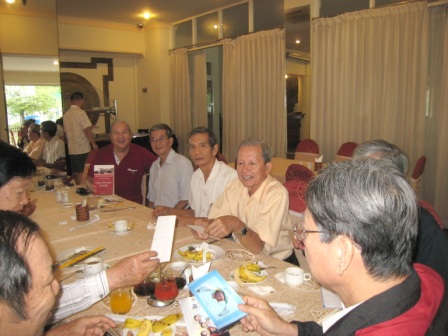 họp mặt 25-09-11