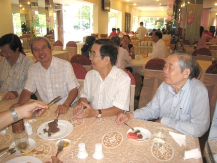 họp mặt 25-09-11