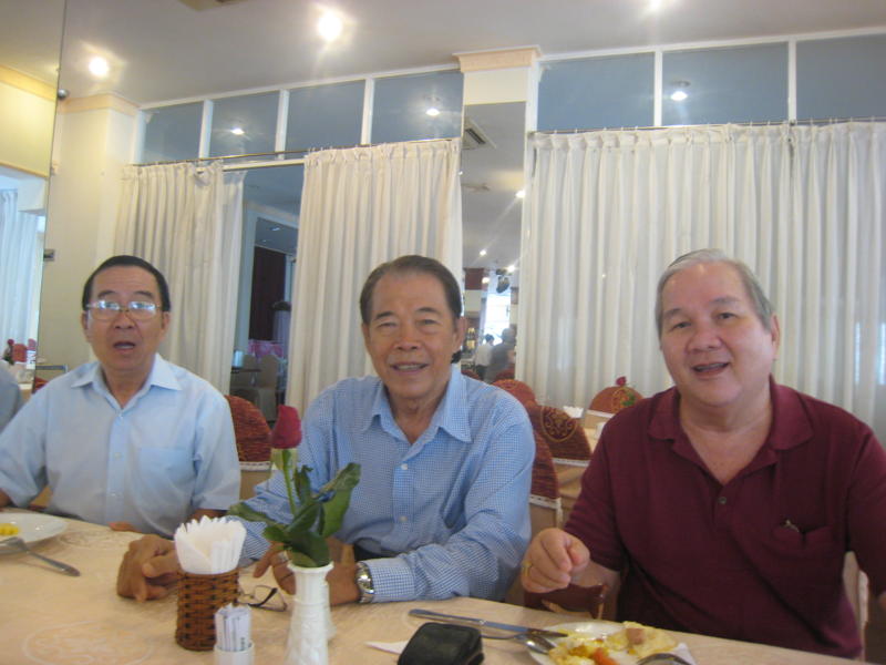 họp mặt lý hóq
