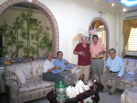 họp mặt 10-08-11
