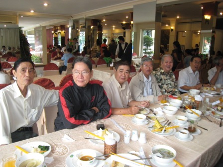 họp mặt 31-07-11