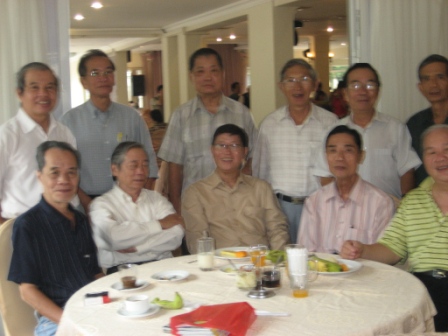 họp mặt tháng 10-2009