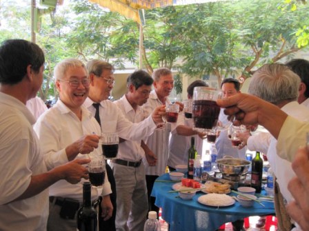hoi ngo