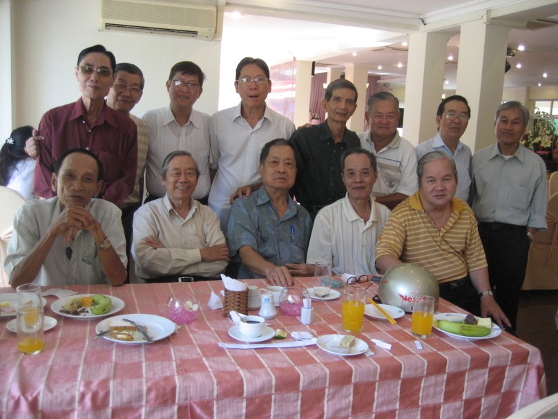 họp mặt tháng 8-2009