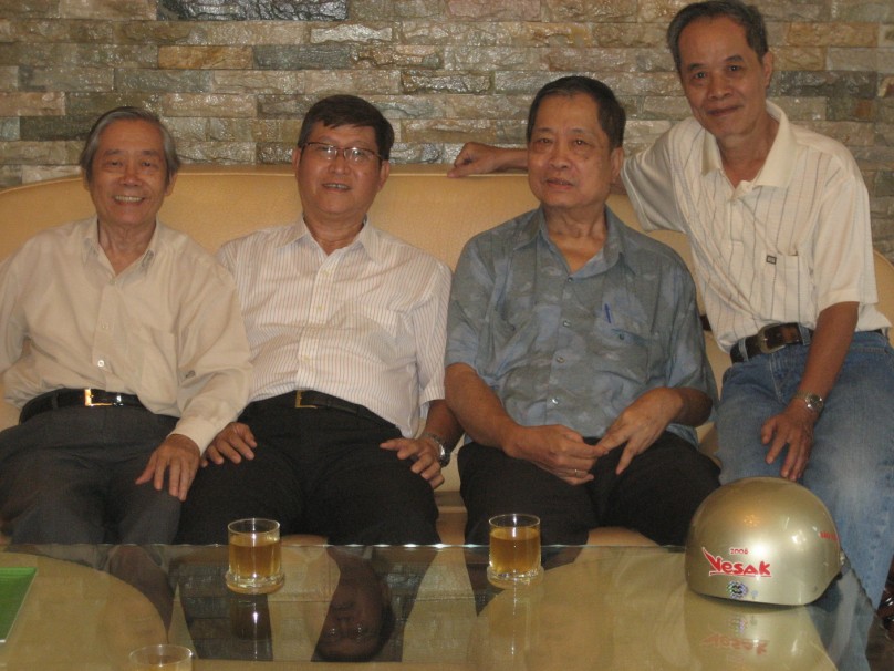 họp mặt tháng 8-2009