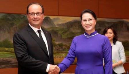 hollande kim ngan